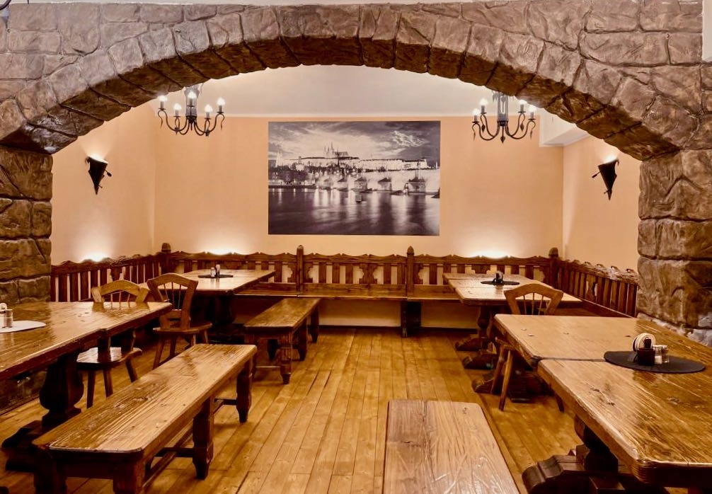 Soukromý prostor restaurace pro večeři a privátní show v Praze